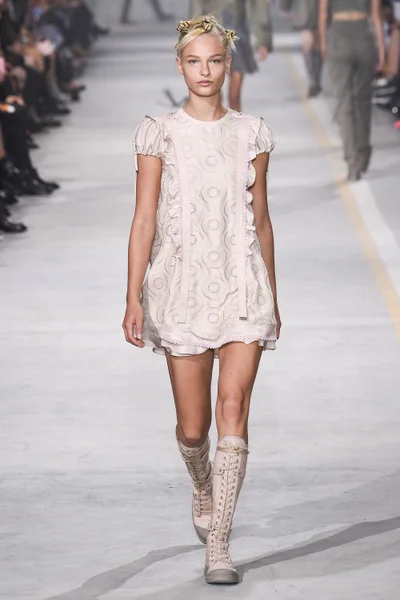 Look 27